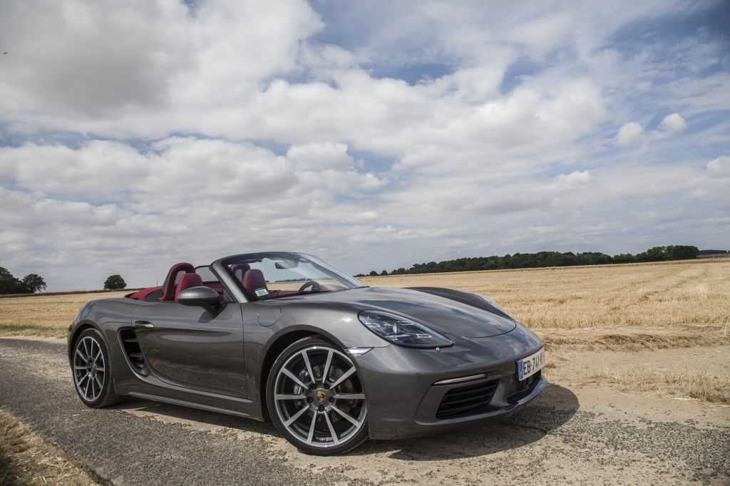 PORSCHE 718 Boxster