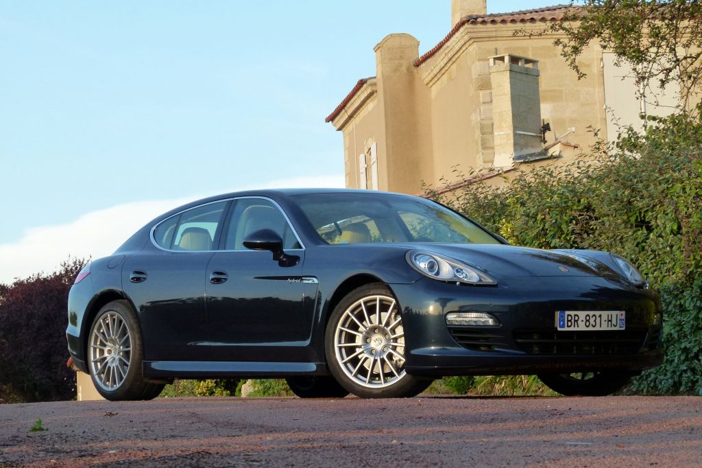 PORSCHE Panamera S Hybrid