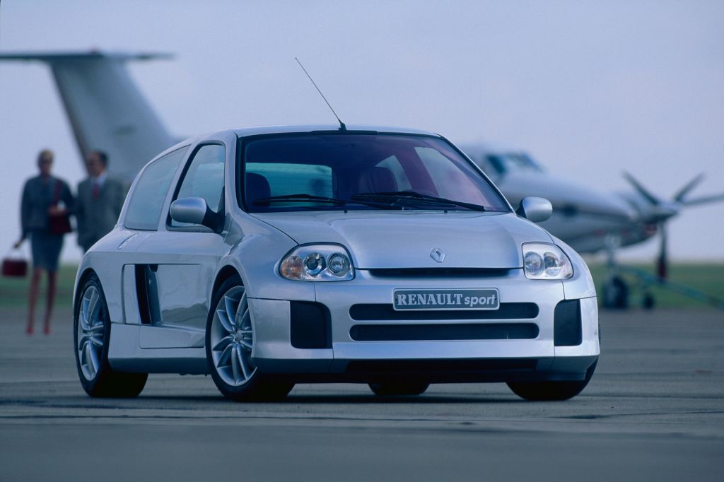 RENAULT Clio V6 Sport