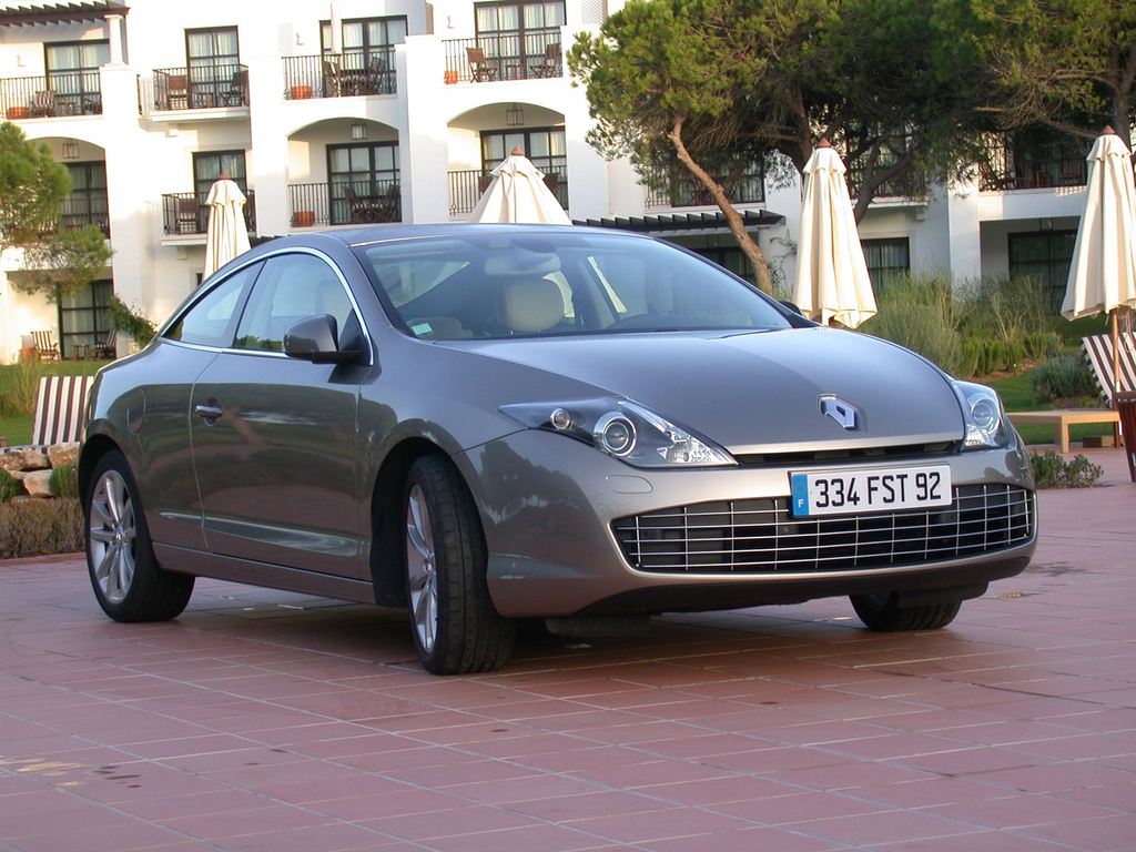 RENAULT Laguna Coupé