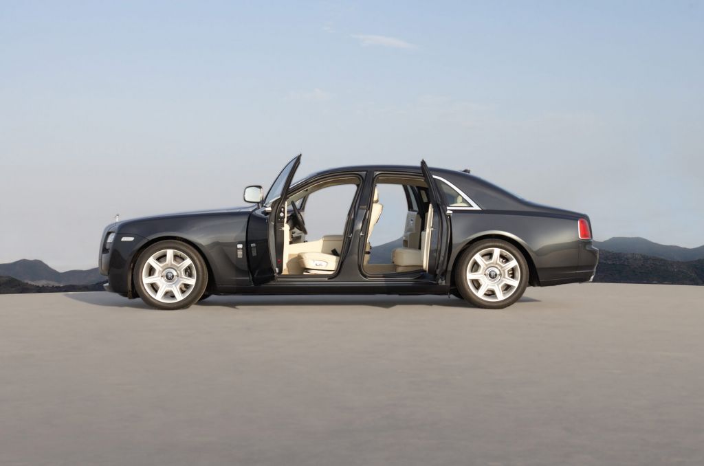 ROLLS-ROYCE Ghost