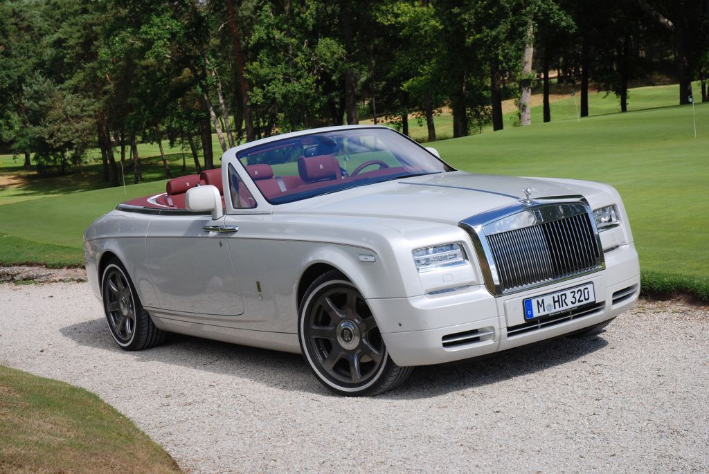 ROLLS-ROYCE Phantom Drophead Coupé