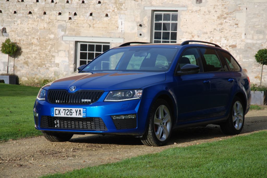 SKODA Octavia Combi RS TDI