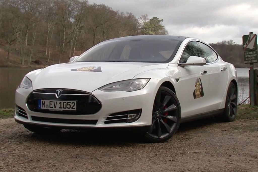 TESLA Model S P85+