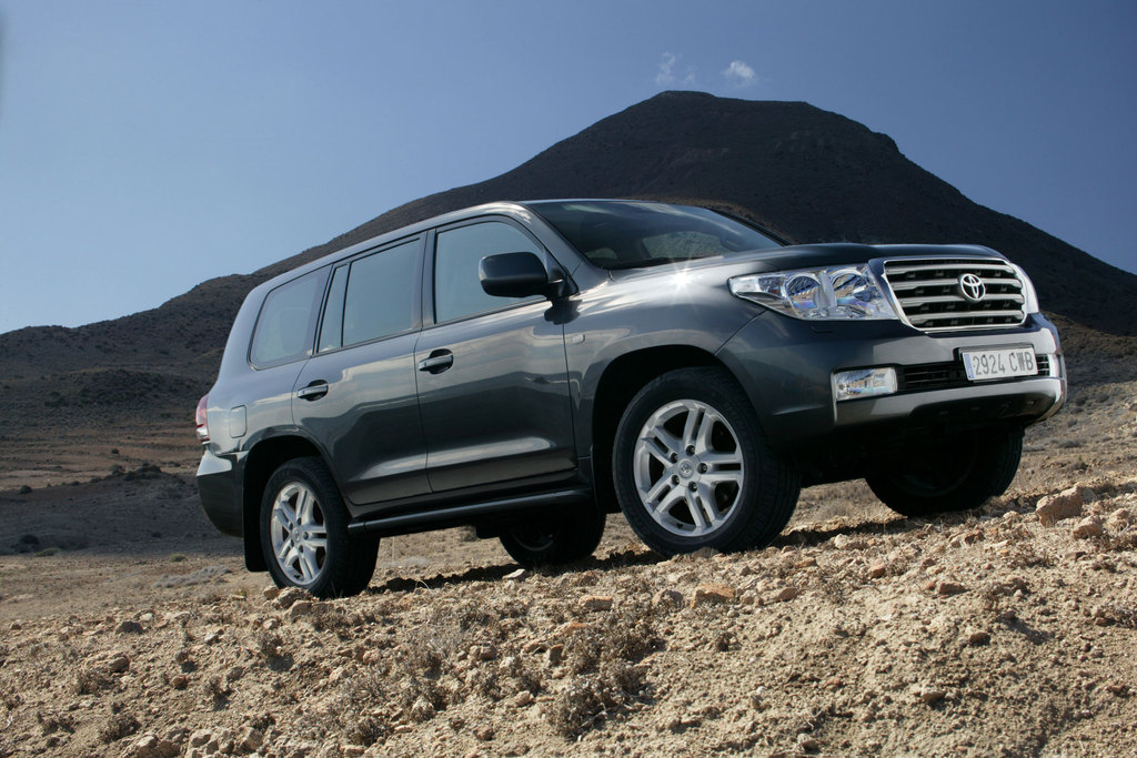 TOYOTA Land Cruiser SW V8