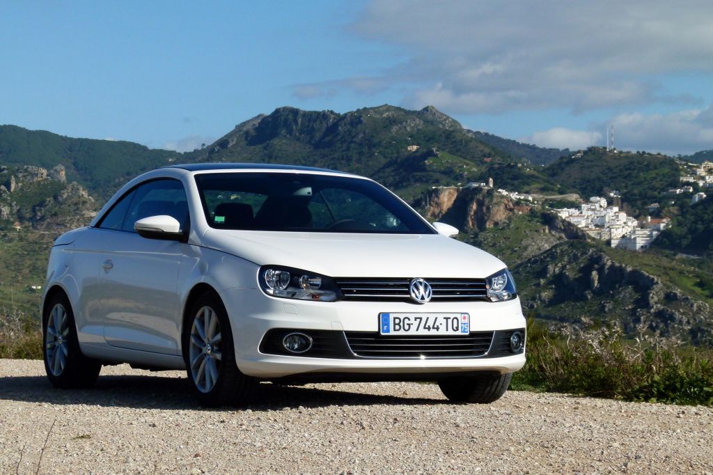 VOLKSWAGEN Eos 2011