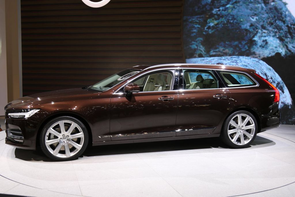 VOLVO V90