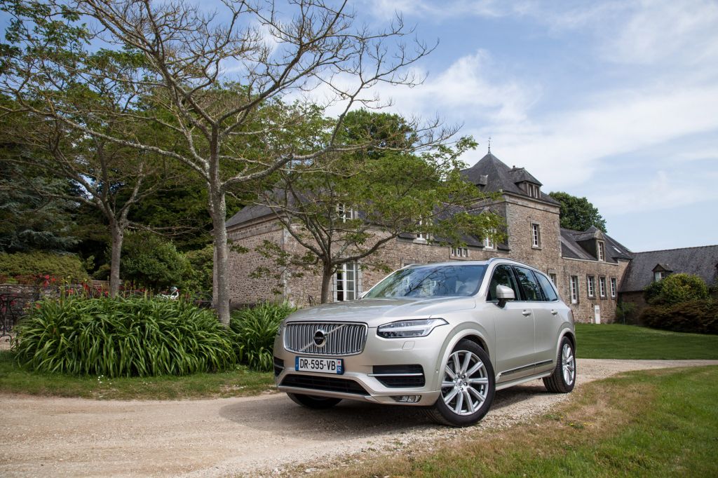 VOLVO XC90 D5