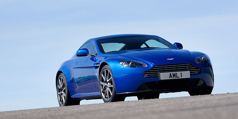 ASTON MARTIN V8 VANTAGE