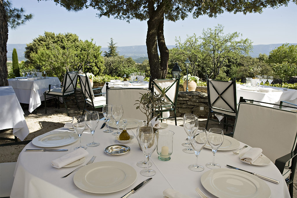 L’hôtel les bories & SPA, situé à Gordes.