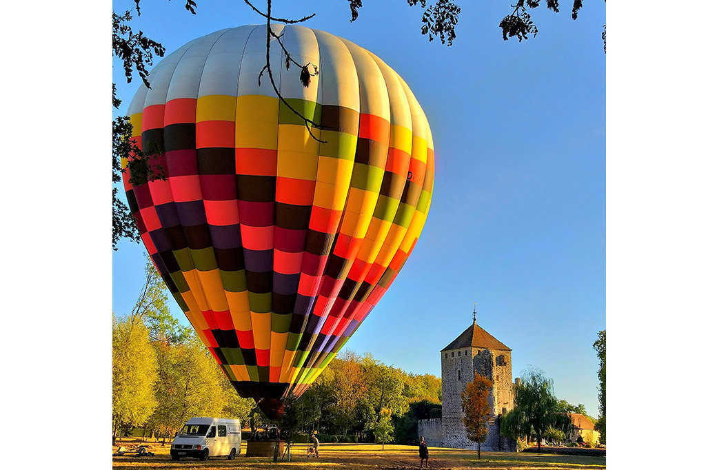 Naviguez en ballon pour admirer la région du Morvan. Extraordinaire !