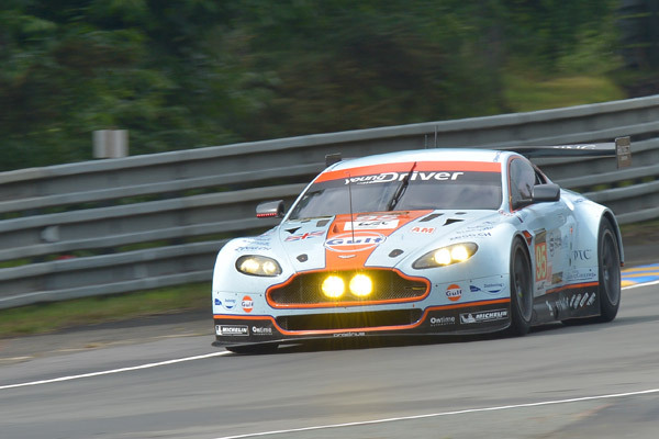 Aston Martin Vantage N°95 