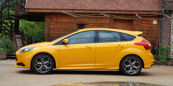 Ford focus 3 portes 2012 #2