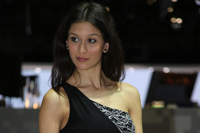 LES HOTESSES Les hôtesses du salon