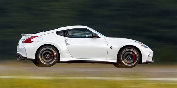 NISSAN 370 Z Nismo 2015