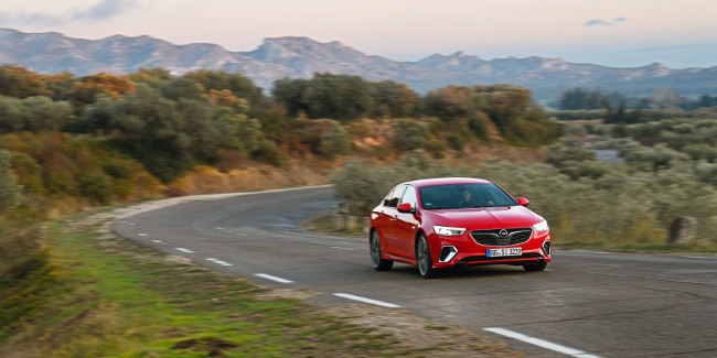 Opel Insignia : essais, fiabilité, avis, photos, prix