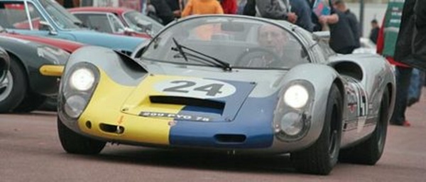 PORSCHE