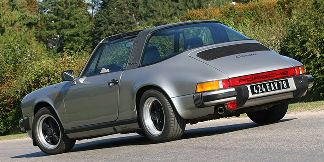 PORSCHE 911 Carrera 3.2