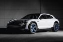 PORSCHE Mission E Cross Turismo