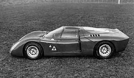 Au cours de la saison 1968, la 33/2 sera équipée selon les circuits d'une carrosserie longue ou courte.