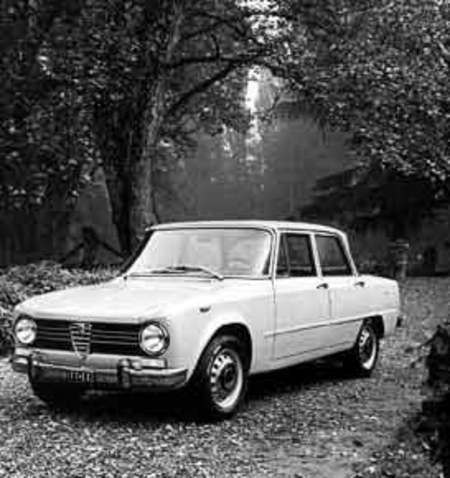 Alfa Romeo Giulia Super