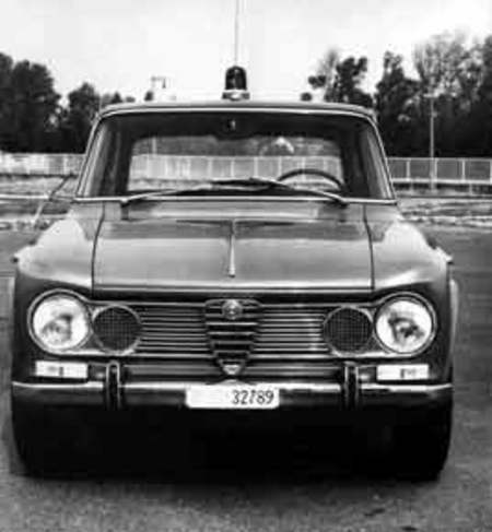 Alfa Romeo Giulia 1600 Super de police