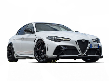 Fiche technique ALFA ROMEO GIULIA (II) GTAm 540 ch