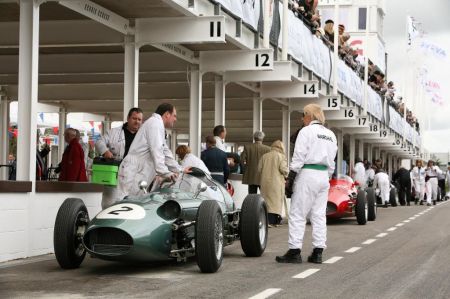 ASTON MARTIN DBR 4