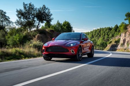 photo ASTON MARTIN DBX