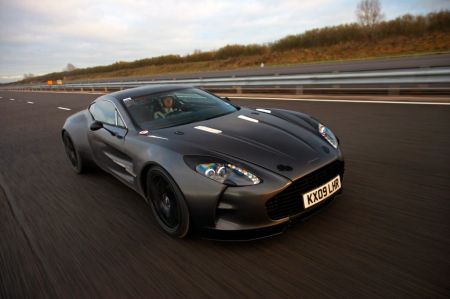 ASTON MARTIN ONE 77 7.3 V12