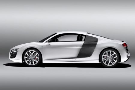 AUDI R8 V8 4.2 FSI Quattro 420ch