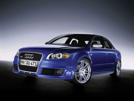 AUDI RS4 B7