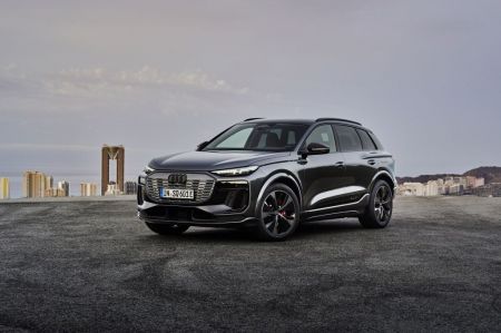 AUDI SQ6