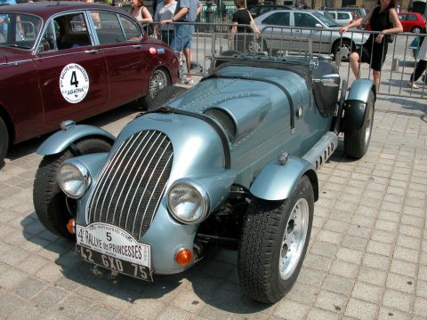 AUSTIN HEALEY LENHAM GT COUPE