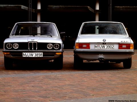 BMW SERIE 5 E12 (1972 - 1981) 528i 177ch