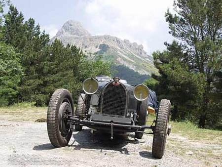 BUGATTI