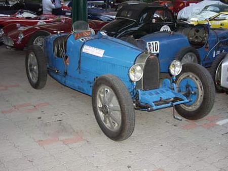 BUGATTI