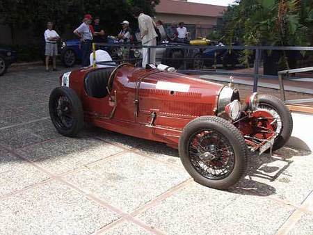 BUGATTI
