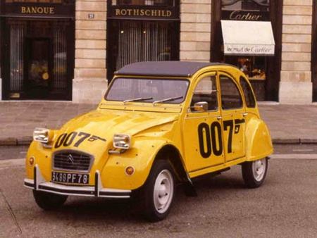 2 CV James Bond