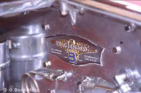 DUESENBERG 