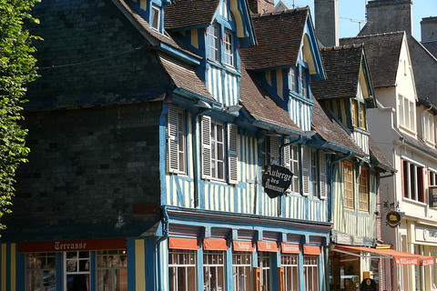 Les si typiques maisons à Colombage, à découvrir notamment à Pont-l’Évêque.