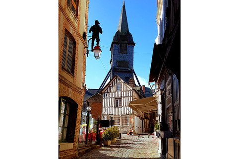 L’église Sainte-Catherine, la plus ancienne de la ville.