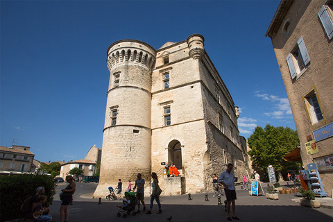 Le si mythique château de Gordes.