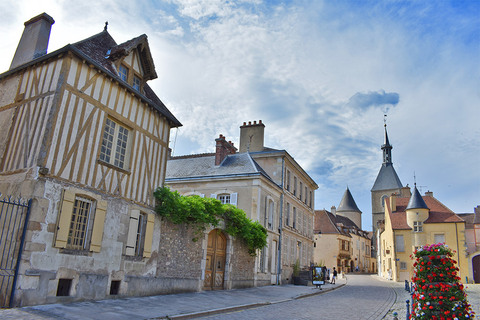 L’histoire d’Avallon remonte avant l’ère romaine.