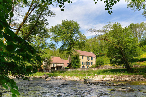 Dans un cadre bucolique, le Moulin des Templiers, à Pontaubert