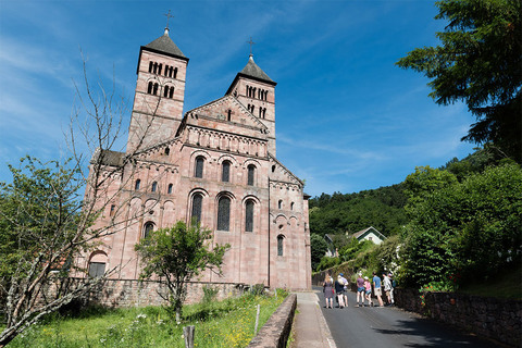 Guebwiller, au pied du Grand-Ballon, et son abbatiale de Murbach, monastère reconstruit après la guerre de Trente ans. Époustouflant.