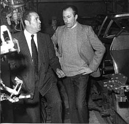 Philippe Guédon et Henri Guyot, PDG de Matra Automobile, à l'usine de Romorantin