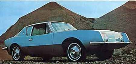 Studebaker Avanti de Raymond Loewy