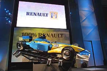 Présentation de la Renault R 202 au Technocentre Renault de Guyancourt