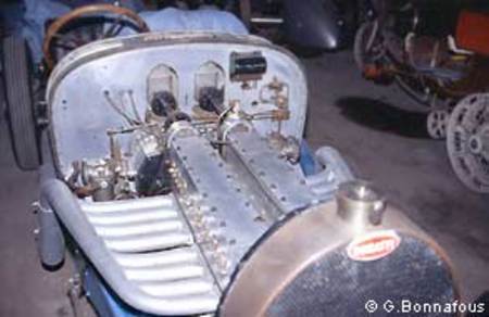 Bugatti 16 cylindres